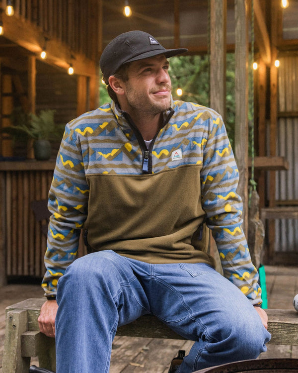 Passenger Set Off Recycled Polar 1/4 Zip Fleece