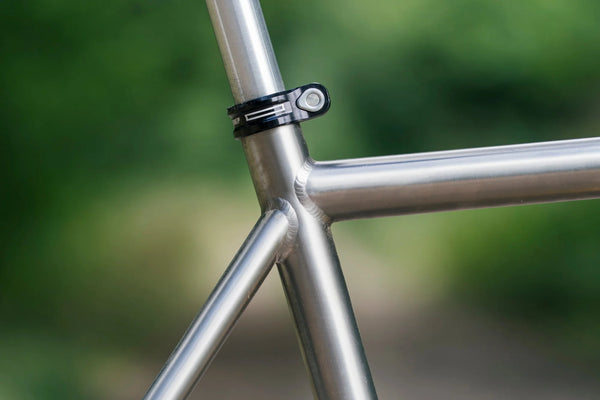 Singular Kite Titanium frameset