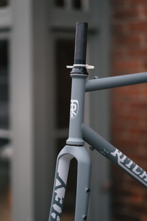 Ritchey Outback Frameset - Granite and Snow
