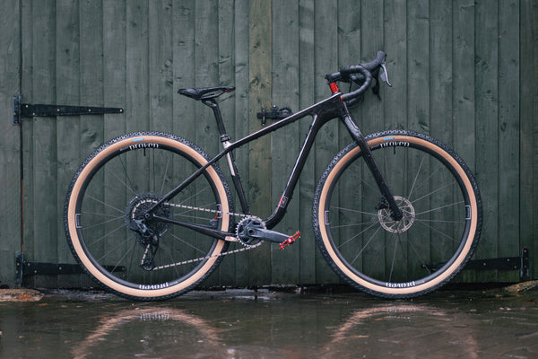 Salsa-cutthroat-custom-with-Hunt-Carbon-wheels-9-scaled.jpg
