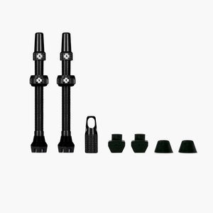 https://cdn.thewoodscyclery.co.uk/wp-content/uploads/2021/10/03133524/Web_BLACK_TUBELESS_PRESTA_VALVE__PAIR__2021_850x850_crop_center.jpg.webp